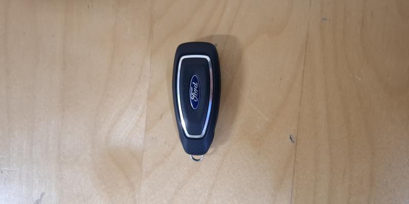 Ключи от автомобиля форд